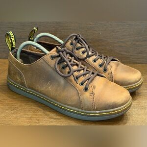 Dr. Martens Calmont Brown Leather Low Top Shoes Sneakers — Men’s 9/Women’s 10